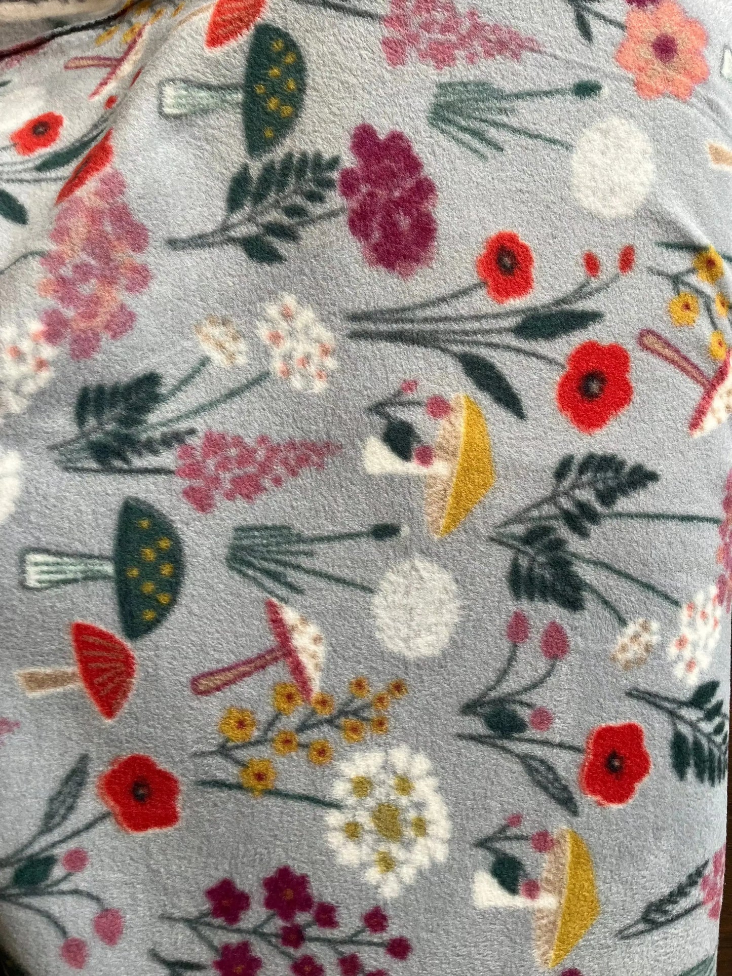 32. Custom Cropped Hoodie Finski&Co